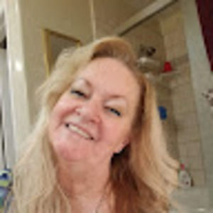 Meet your Posher, Paula